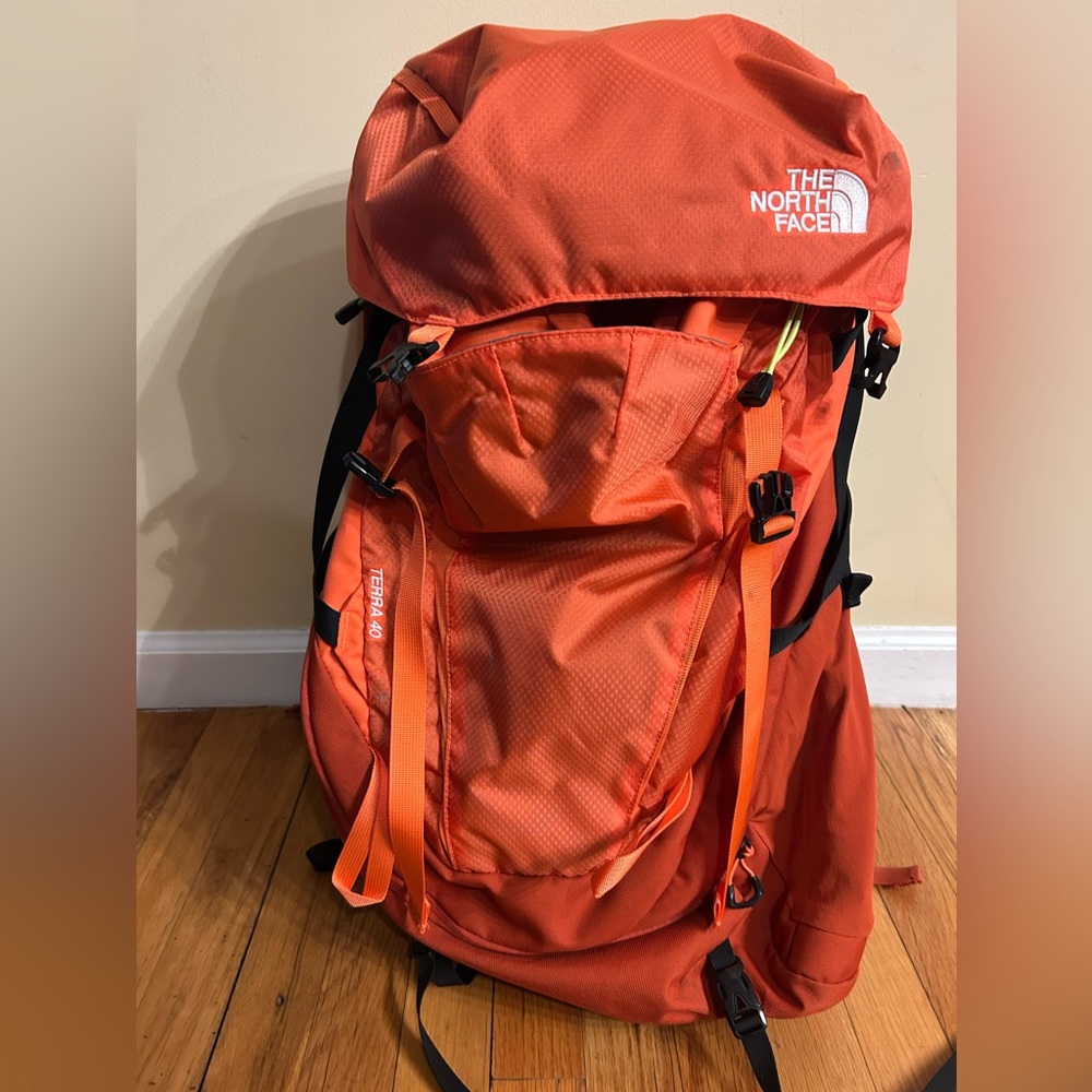 North face Terra 40 backpack